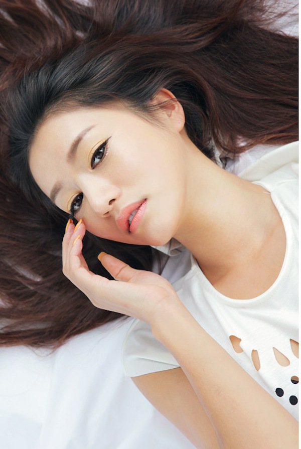 Kh&aacute;m ph&aacute; b&iacute; k&iacute;p make up da căng b&oacute;ng của Park Sora 1
