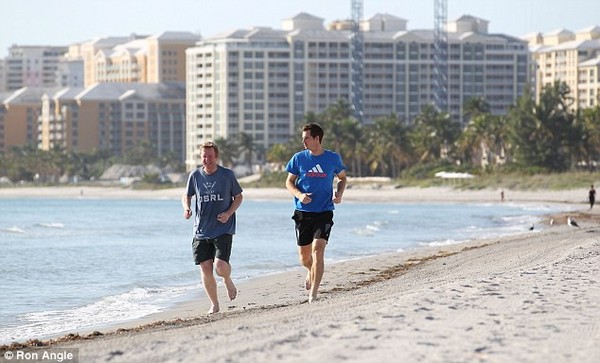 Andy Murray sang Miami tránh rét 1