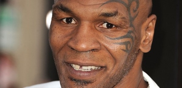 Mike Tyson dính tin đồn... chuyển giới 1