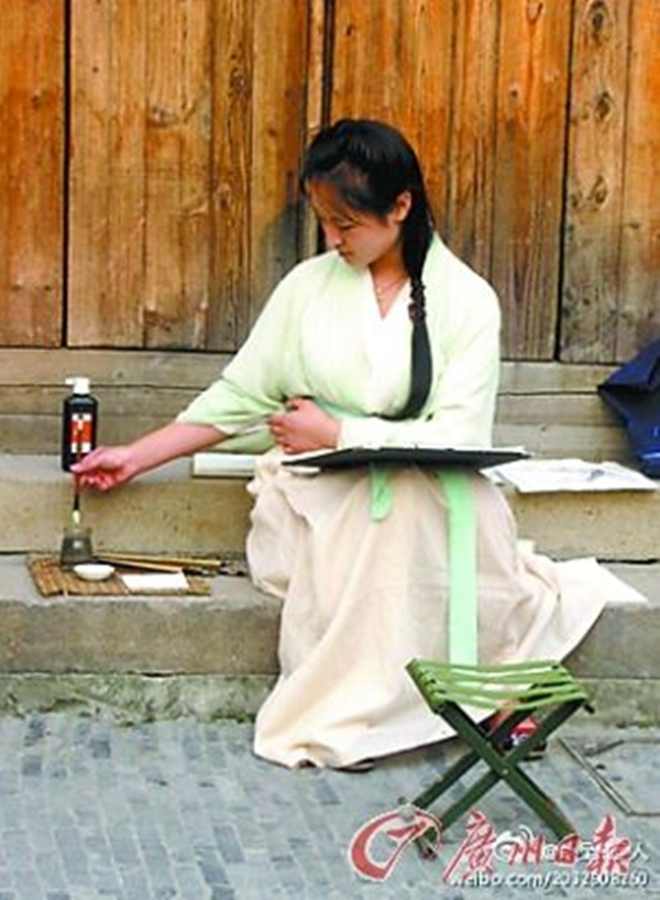Cô gái mặc như "mỹ nhân thời Hán" ra đường 3
