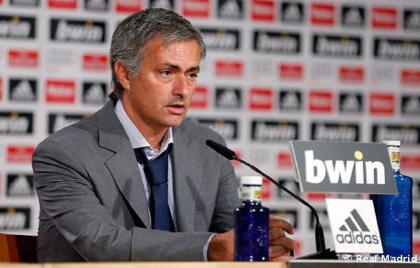 Mourinho không phục quyết định của trọng tài 1