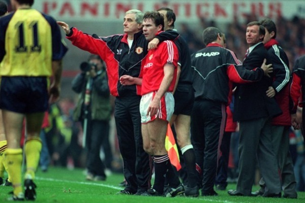 60 khoảnh khắc đáng nhớ trong sự nghiệp Sir Alex Ferguson 5