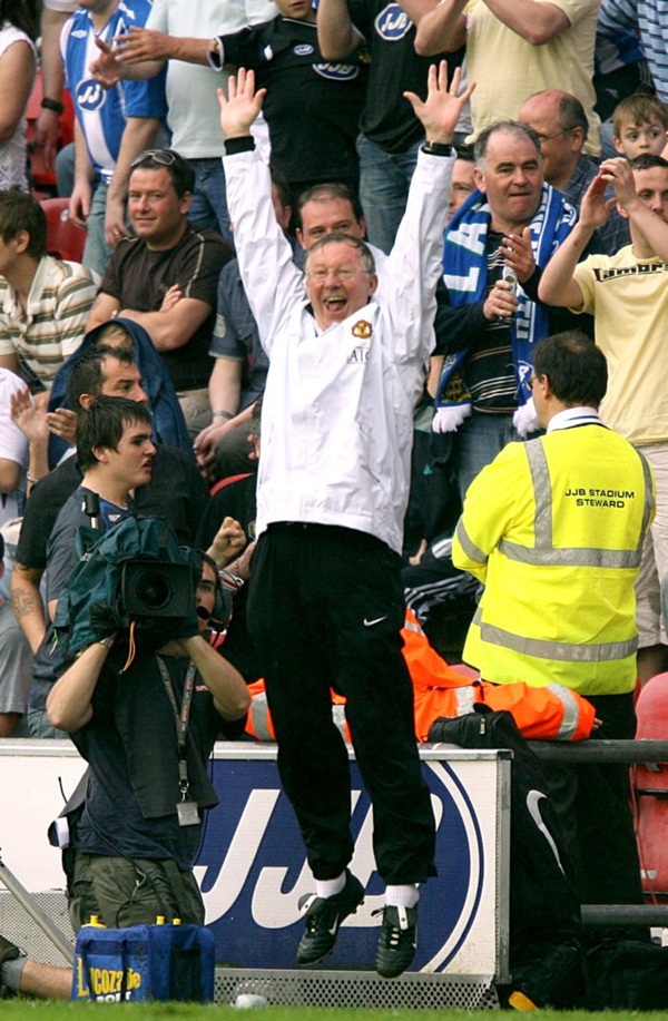 60 khoảnh khắc đáng nhớ trong sự nghiệp Sir Alex Ferguson 50