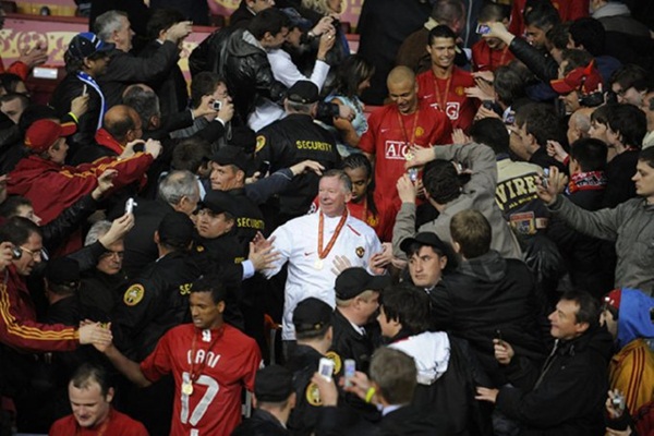 60 khoảnh khắc đáng nhớ trong sự nghiệp Sir Alex Ferguson 52