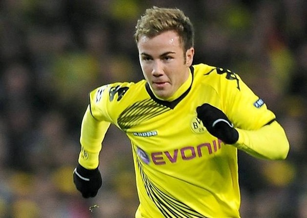 Arsenal và MU chuẩn bị tiền tấn để đón Gotze 1