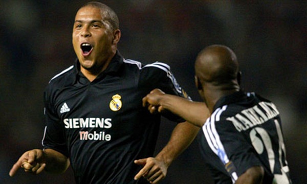 Bốc thăm 1/8 Champions League: Ronaldo chống lại "cha" Alex 1
