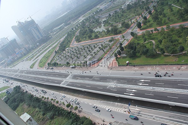 Ngắm đường tr&ecirc;n cao đầu ti&ecirc;n của thủ đ&ocirc; ng&agrave;y th&ocirc;ng xe 1