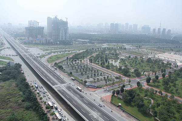 Ngắm đường tr&ecirc;n cao đầu ti&ecirc;n của thủ đ&ocirc; ng&agrave;y th&ocirc;ng xe 3