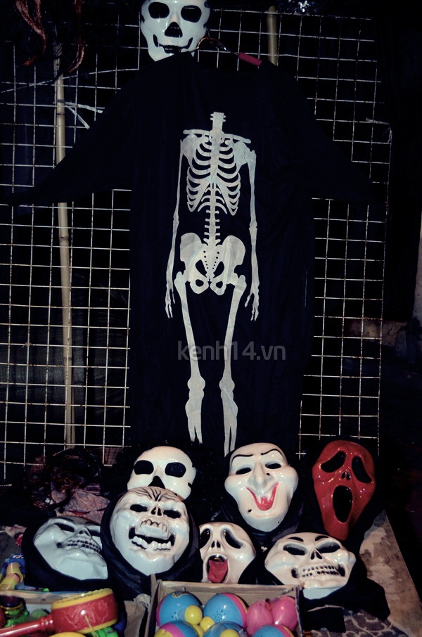 Không khí vắng vẻ giáp ngày Halloween 3