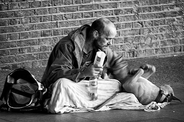 homeless-dogs-and-owners-11-8c121.jpg