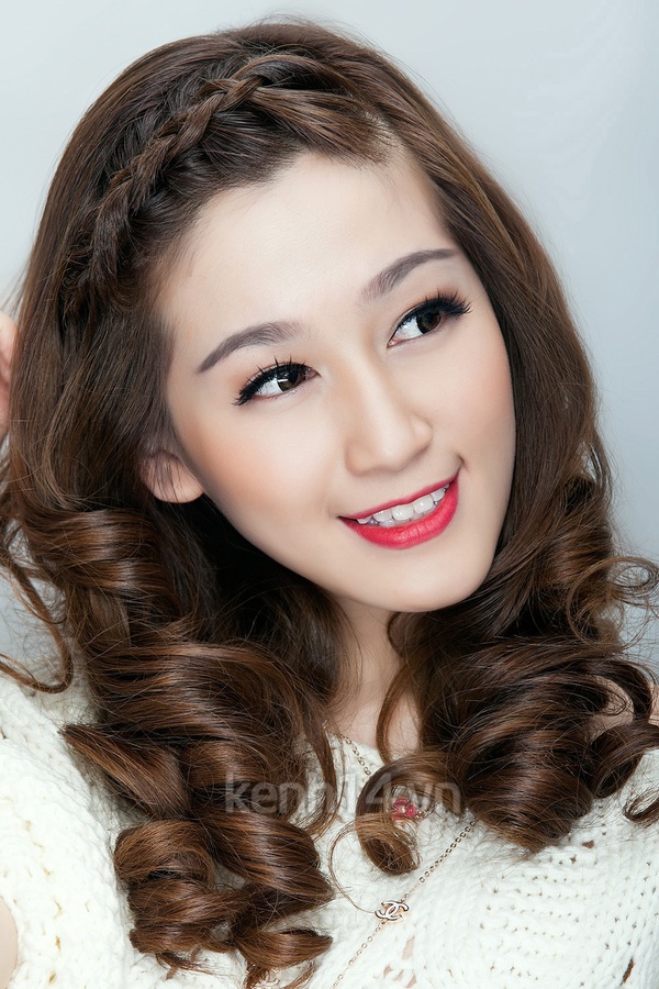 Make up son đỏ theo xtyle trẻ trung 6