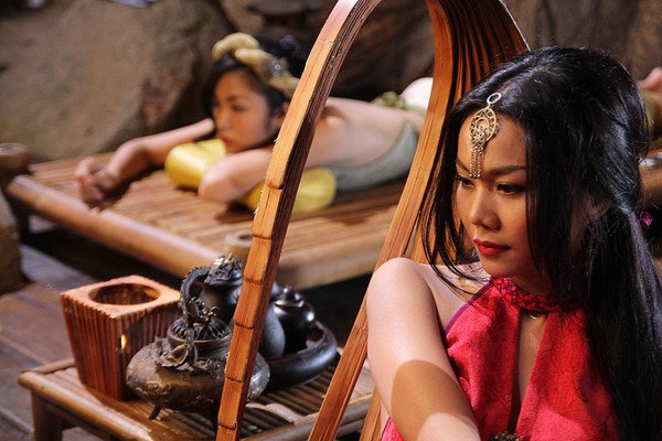 H&agrave; Tăng quyết kh&ocirc;ng đứng c&ugrave;ng d&agrave;n &ldquo;Mỹ nh&acirc;n kế&rdquo; 6