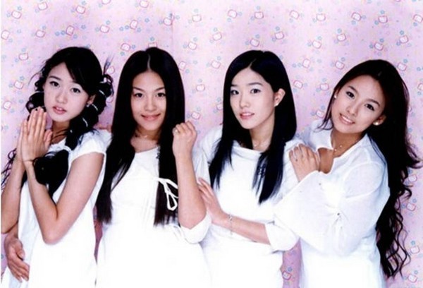 B&agrave;n về phong c&aacute;ch sexy của sao nữ Kpop 1