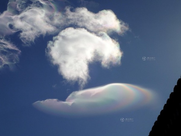 Mây ngũ sắc tuyệt đẹp xuất hiện tại Trung Quốc 3