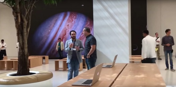 it-looks-like-parts-of-the-dubai-apple-store-hav-af467