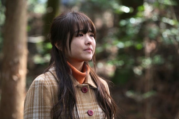 Chia tay Joong Ki, Bo Young rưng rưng rơi lệ 2