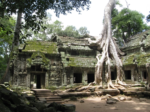 "IRIS 2" đổ bộ vùng đất thiêng Angkor Wat  4