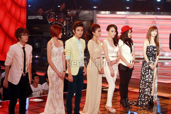 The Voice Việt "bứt ph&aacute;" phong c&aacute;ch với gam m&agrave;u trắng 1