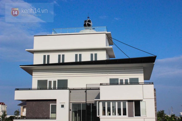 Chủ tòa biệt thự trưng máy bay trực thăng mô hình trên nóc nhà ở Hải Dương  vừa bị bắt là ai  Thời Đại