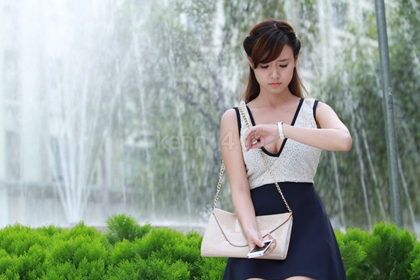  Midu h&oacute;a "sexy girl" mặt... m&eacute;o xệch  4