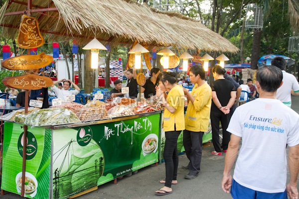 Lễ hội ẩm thực quốc tế &ndash; đ&ocirc;ng, vui&hellip; nhưng đắt 15