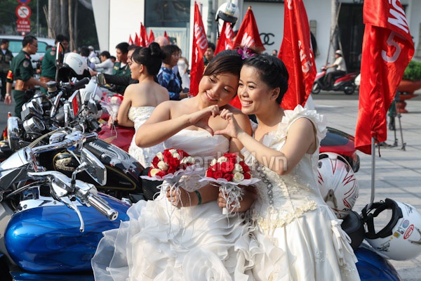 Tưng bừng tại đám cưới tập thể lớn nhất Việt Nam 15