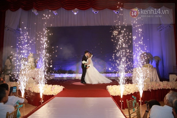 Đám cưới lãng mạn của cặp đôi hot teen Hà Nội Kiên Hoàng - Heo Mi Nhon