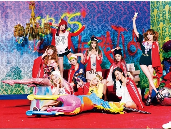 Fan phát sốt vì tạo hình "Dancing Queen" của SNSD 1