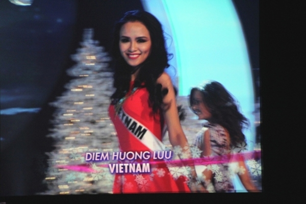 Diễm Hương rạng rỡ tổng duyệt Chung kết Miss Universe 2012 10
