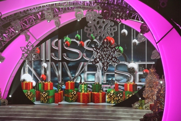 Diễm Hương rạng rỡ tổng duyệt Chung kết Miss Universe 2012 5