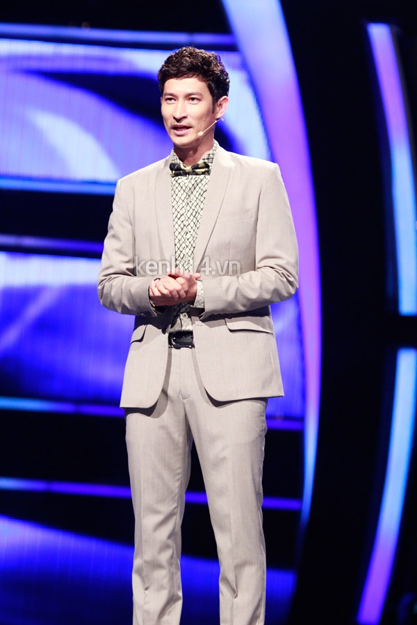 Diễn sing-off thuyết phục, Hoàng Quyên được giữ lại Vietnam Idol 13