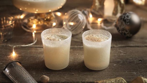 Học cách pha cocktail trứng eggnog đúng chuẩn Giáng sinh - Ảnh 11.