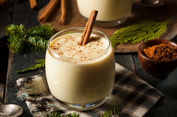 Học cách pha cocktail trứng eggnog đúng chuẩn Giáng sinh - Ảnh 12.