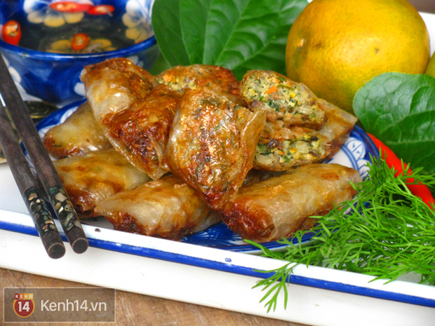 Nem rươi giòn tan thơm lừng khiến nhà hàng xóm cũng phải thèm