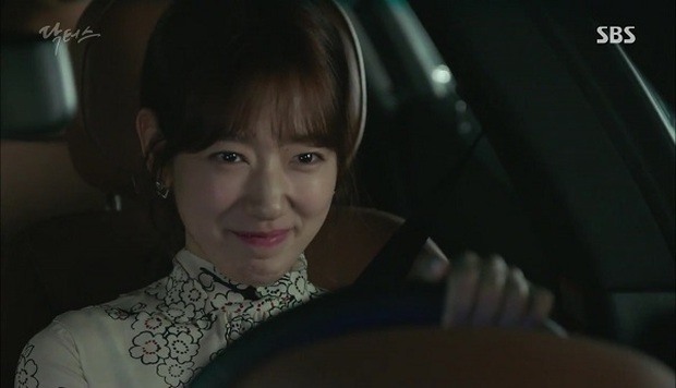 “Doctors”: Vừa từ chối Lee Sung Kyung, Yoon Kyun Sang đã bị bà cô cưa cẩm - Ảnh 20.