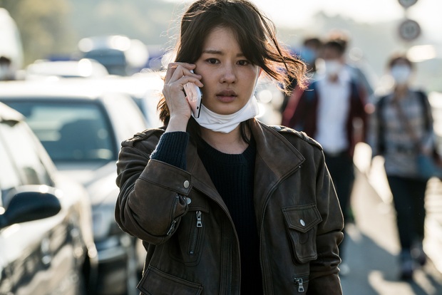 Điện ảnh Hàn tháng 12: Sân khấu của Kim Woo Bin và Kang Dong Won? - Ảnh 4.