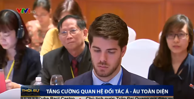 Dân tình chao đảo với anh chàng nước ngoài cực điển trai xuất hiện trên chương trình Thời sự - Ảnh 1.