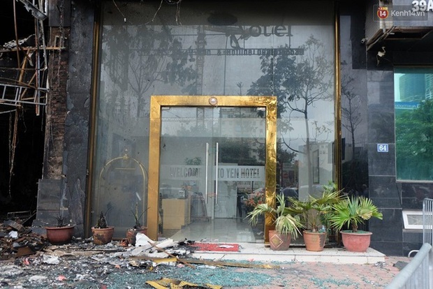 Cảnh tan hoang sau vụ cháy quán karaoke trên đường Trần Thái Tông - Ảnh 7.