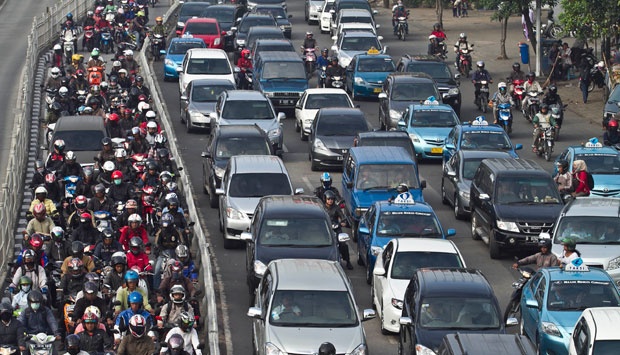 Đây chính là cảnh tượng kinh hoàng khiến 18 người chết vì kẹt xe ở Indonesia - Ảnh 15.