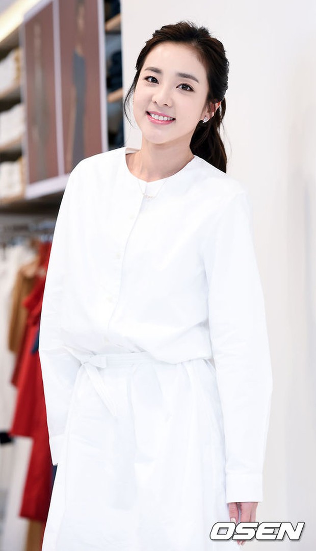 Dara (2NE1) khoe vẻ đẹp tinh khôi như thiếu nữ đôi mươi - Ảnh 4.