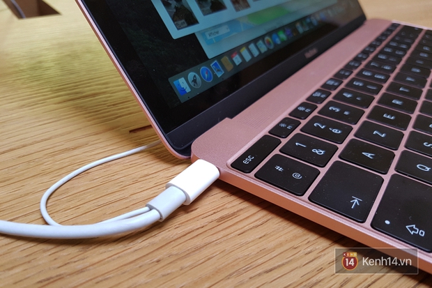 Cận cảnh chiếc MacBook màu hồng chị em nào cũng thích mê - Ảnh 6.