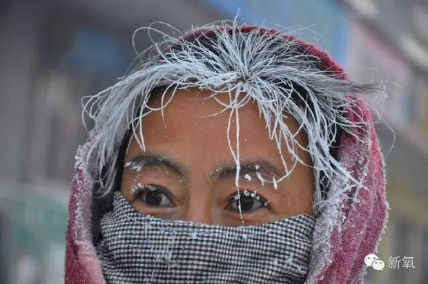 Thêm những hình ảnh khó đỡ về cái lạnh kỷ lục ở Trung Quốc - Ảnh 2.