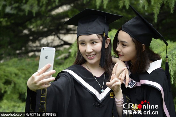 Ghé thăm ngôi trường nhiều trai đẹp gái xinh nhất Trung Quốc mùa tốt nghiệp - Ảnh 17.