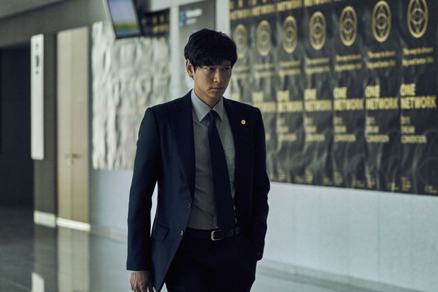 Điện ảnh Hàn tháng 12: Sân khấu của Kim Woo Bin và Kang Dong Won? - Ảnh 40.