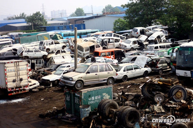 Phát ngốt với những nấm mồ tập thể của các loại xe ở Trung Quốc - Ảnh 24.