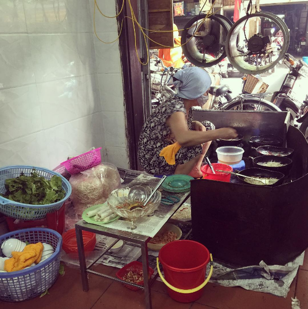 4 quán bánh xèo ngon nổi tiếng ở Hà Nội: ăn đi đừng đợi!  - Hình 15.
