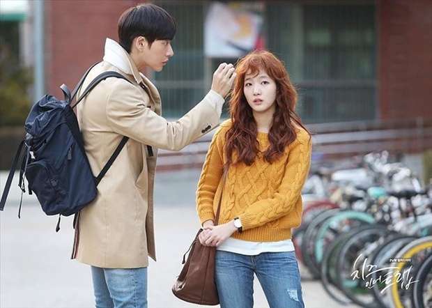 “Cheese In The Trap”: Park Hae Jin lại thắm thiết bên người yêu - Ảnh 34.