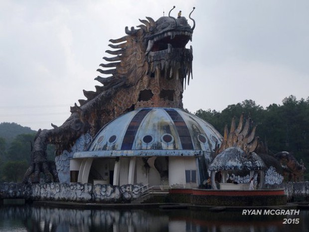 Công viên nước bỏ hoang tại Việt Nam lên báo Mỹ vì quá kinh dị - Ảnh 5.