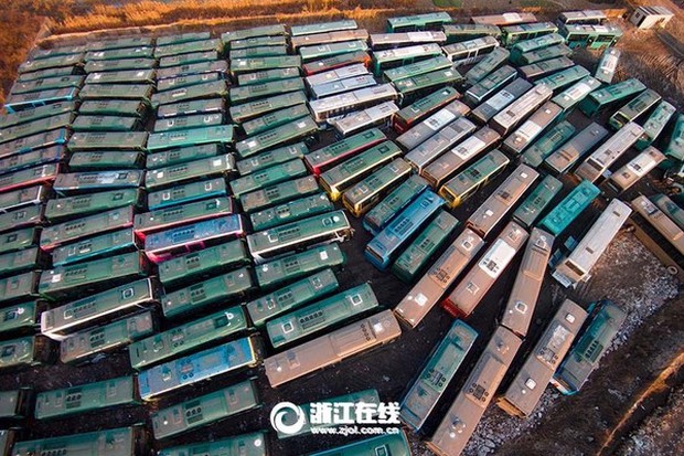 Phát ngốt với những nấm mồ tập thể của các loại xe ở Trung Quốc - Ảnh 18.