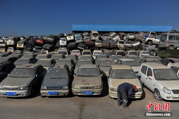 Phát ngốt với những nấm mồ tập thể của các loại xe ở Trung Quốc - Ảnh 5.